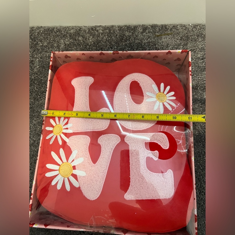 Red Love Heart Pillow w/removable heat pack NIB - Picture 8 of 8